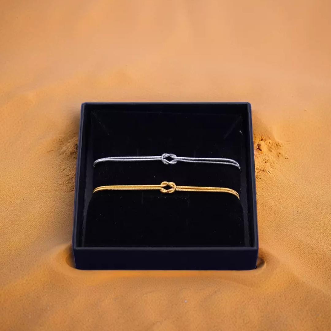 Amoura Eternal Bond Bracelet Set