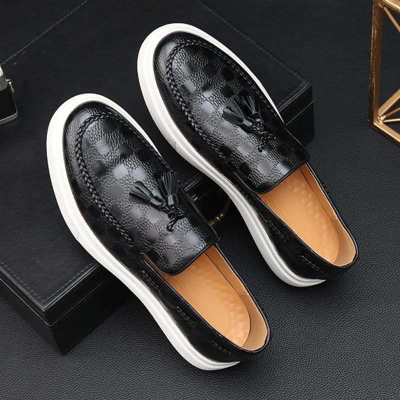 Kent Noir Handcrafted Sneakers