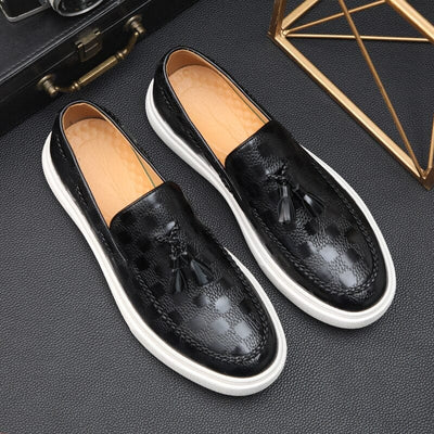 Kent Noir Handcrafted Sneakers