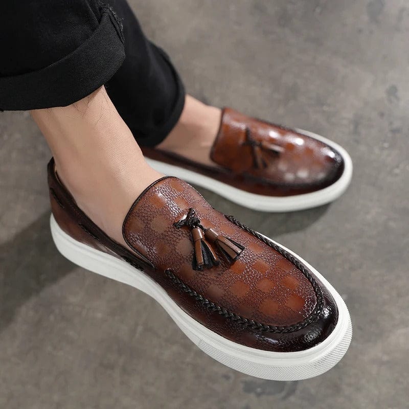 Kent Noir Handcrafted Sneakers