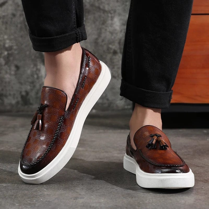 Kent Noir Handcrafted Sneakers